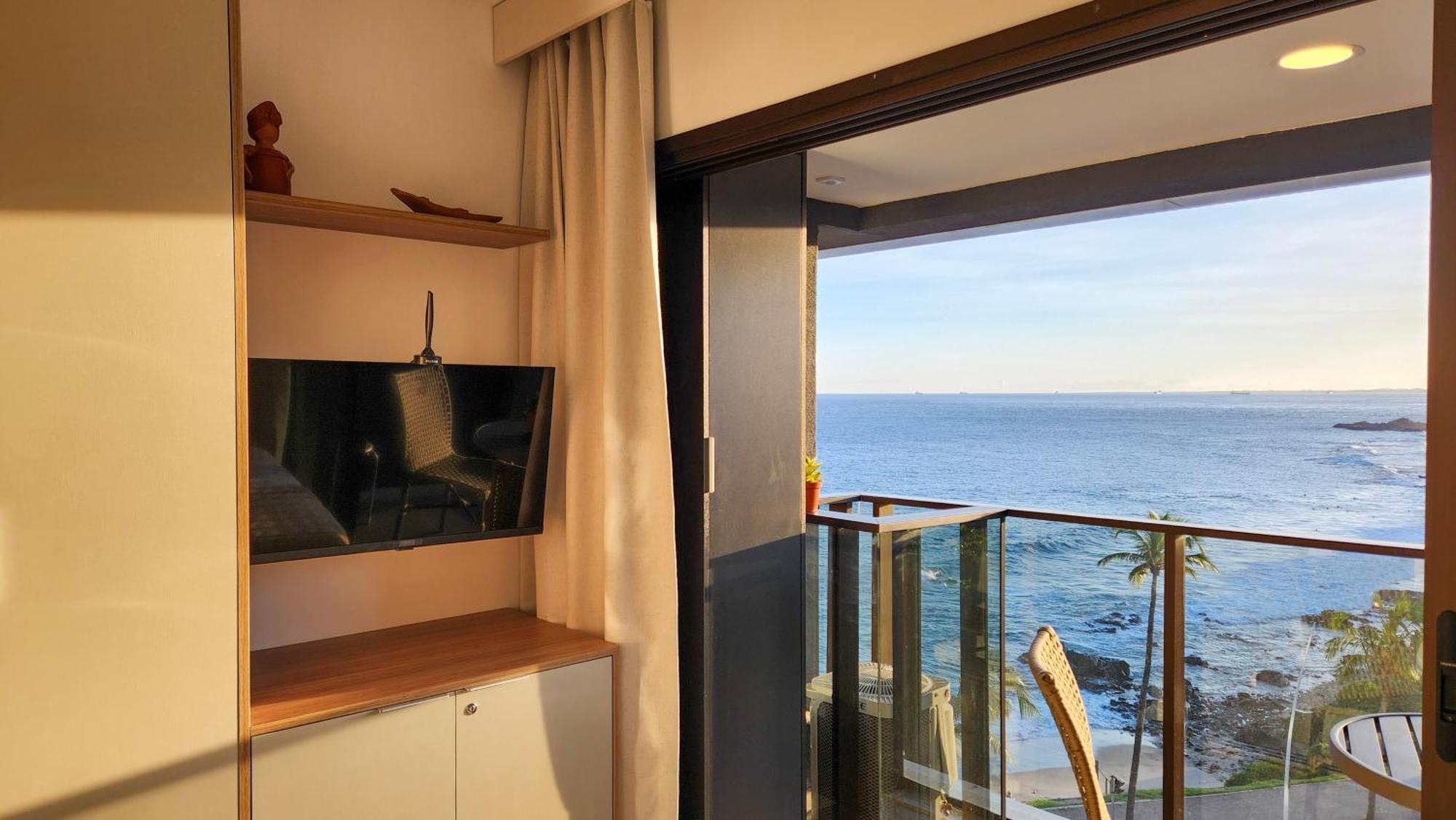 Com Varanda Na Vista Da Barra - Spot Barra Apartment